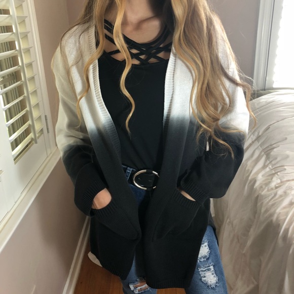 Solddd Outtt - Picture 3 of 4